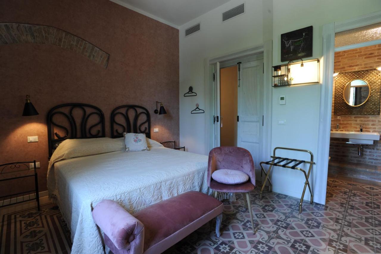Palazzo Scura Acomodação com café da manhã Vaccarizzo Albanese Exterior foto